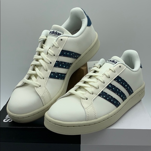 ADIDAS GRAND COURT women’s shoes - Picture 12 of 16